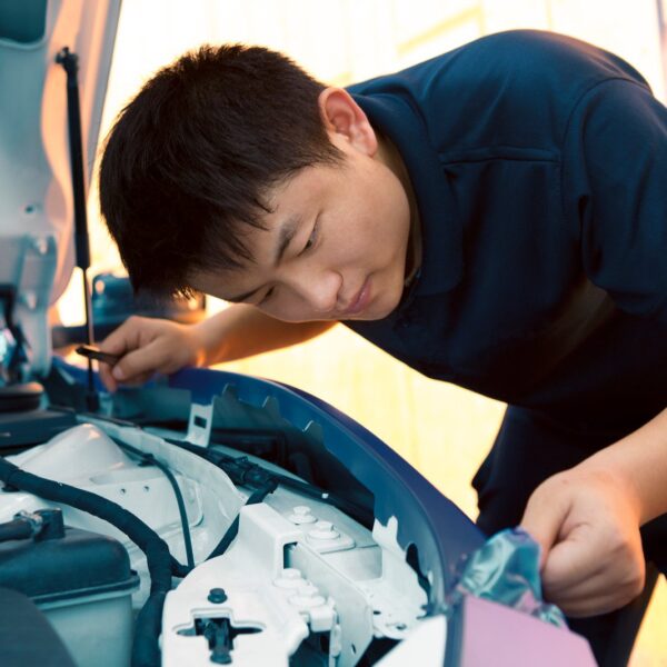 Ubytek płynu chłodniczego: przyczyny, diagnoza i sposoby naprawy.