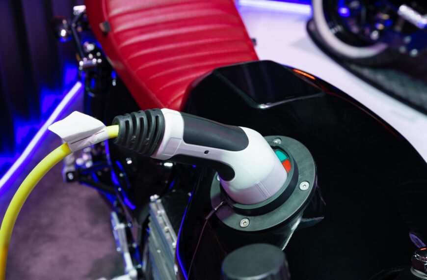 Elektryczne motocykle: zalety i wady użytkowania w mieście.