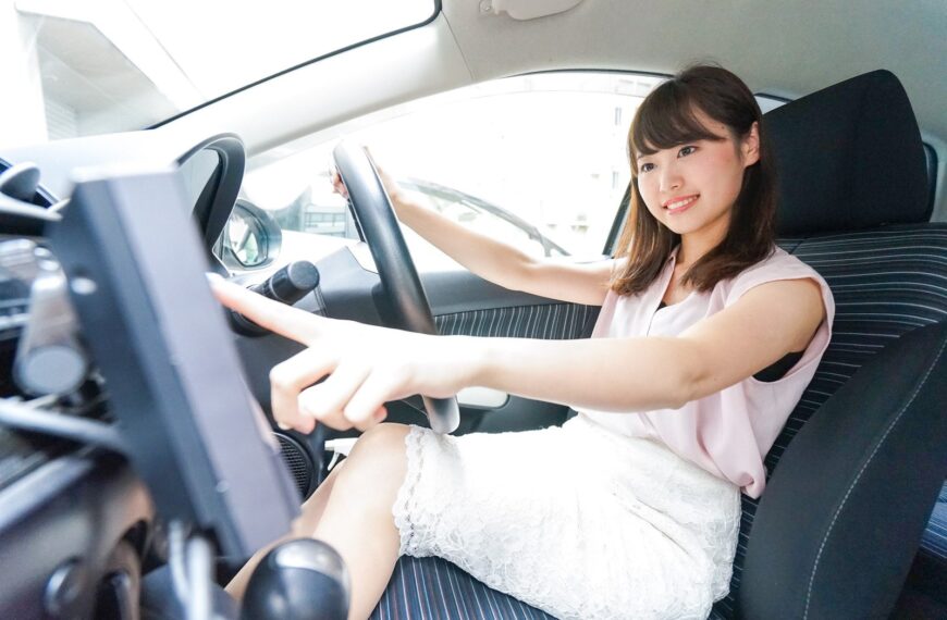 Jak efektywnie korzystać z systemów inforozrywki w nowoczesnych pojazdach?